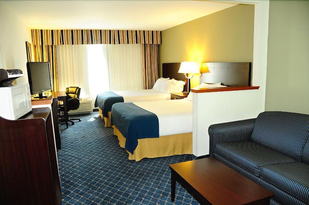 Holiday Inn Express - Delafield By Ihg Zewnętrze zdjęcie