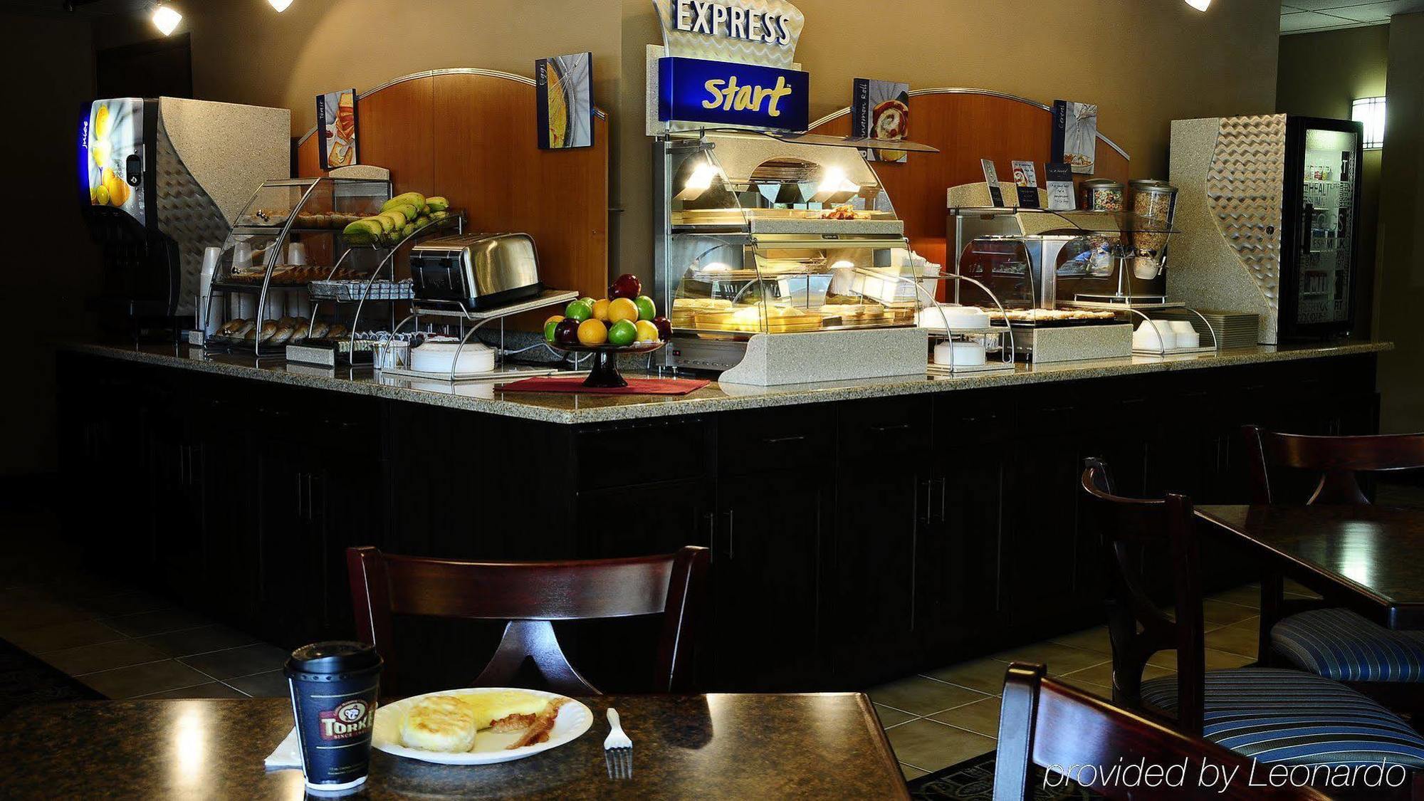 Holiday Inn Express - Delafield By Ihg Zewnętrze zdjęcie